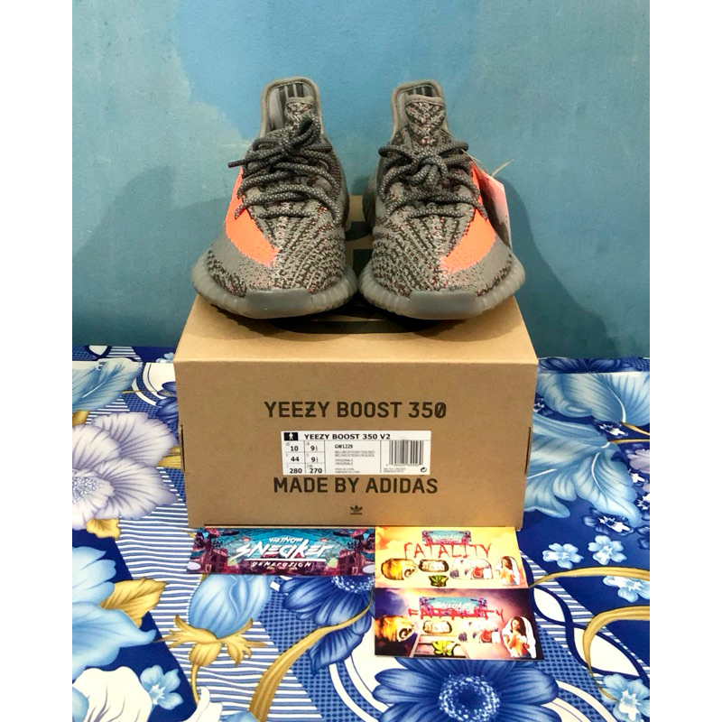 adidas gazelle silver green womens Yeezy 700 MNVN Honey Flux 5