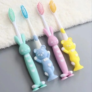 Bàn chải đánh răng cute dễ thương cho bé siêu mềm có nắp đậy an toàn sức khỏe.