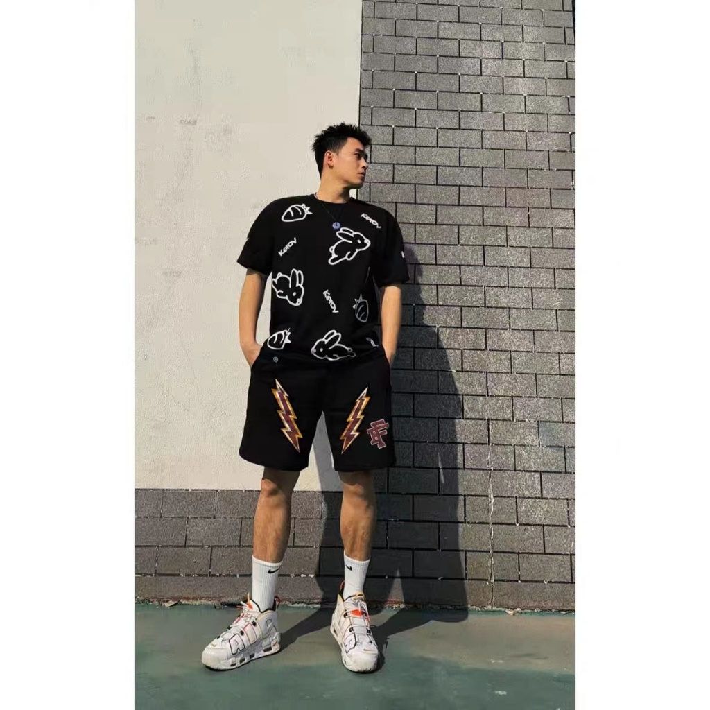 Quần Đùi Nỉ Cua Shorts REDLABEL Họa Tiết In TIA SÉT Cá Tính Cao Cấp Thun Nỉ Dày Dặn Có Túi Kết Hợp Dây Rút