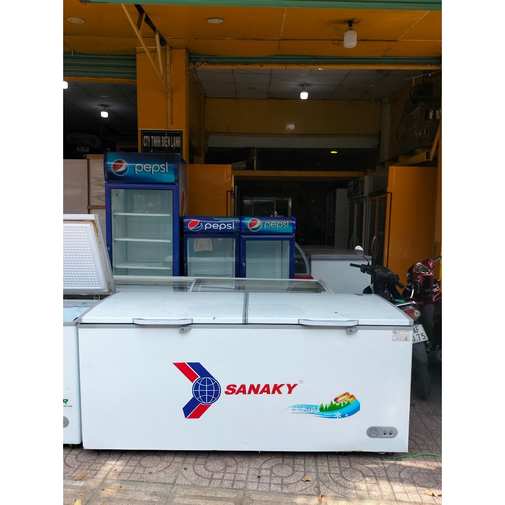 Tủ đông Sanaky 1 ngăn đông 860 lít VH-8699HYK