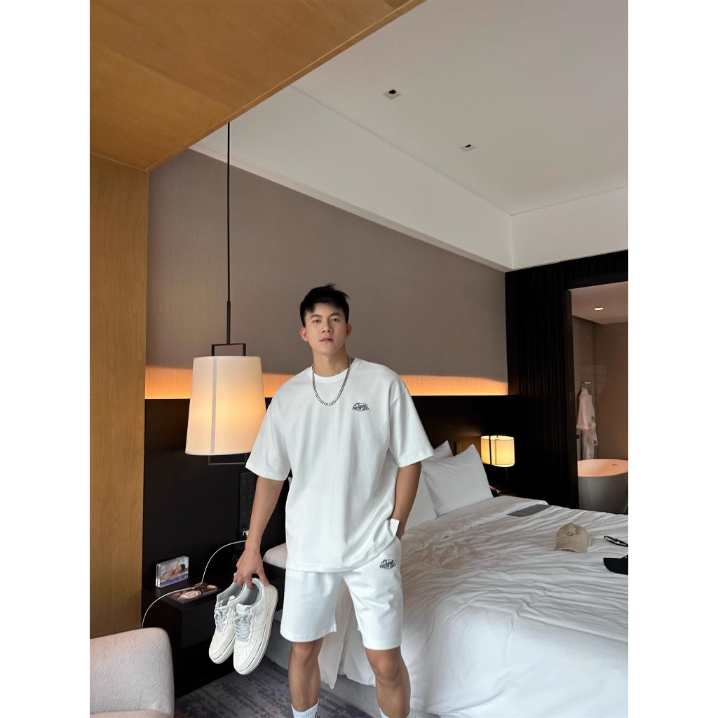Bộ Thể Thao Nam Phối Logo Nhỏ Năng Động Cá Tính Chất Liệu Vải Cotton Khô Mềm Mịn Thoáng Mát Thấm Mồ Hôi