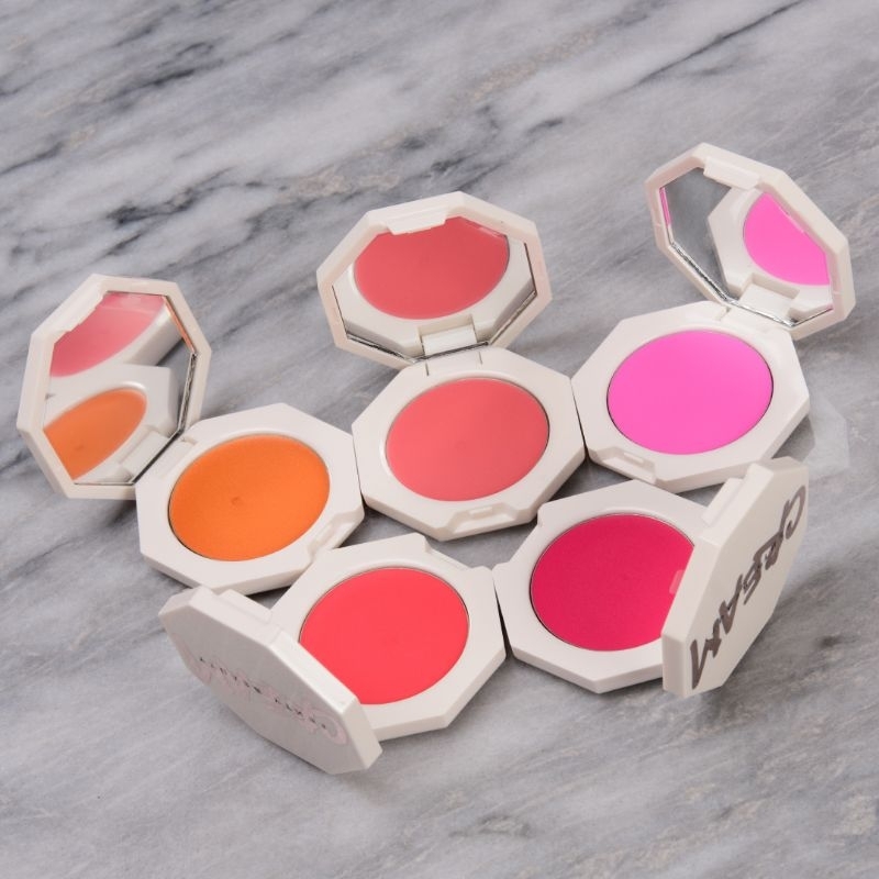 Phấn má lâu trôi cho da dầu Fenty Beauty CHEEKS OUT FREESTYLE CREAM BLUSH 