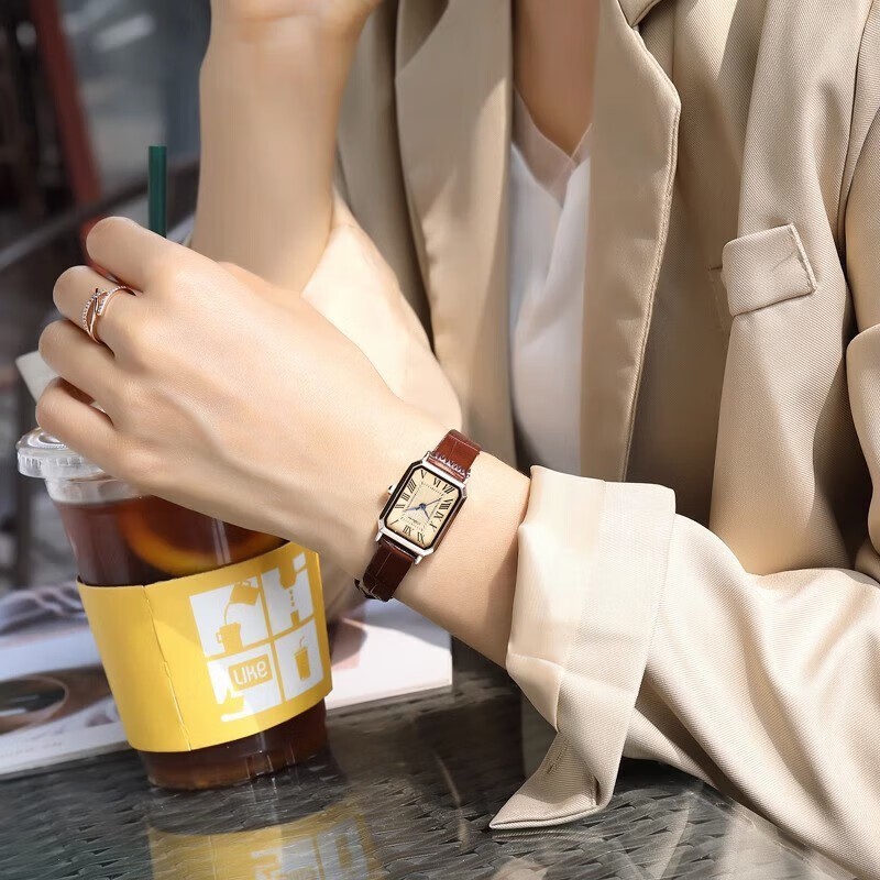 Đồng hồ nữ dây da mặt vuông thời trang vintage, đồng hồ đeo tay cường lực chống xước bảo hành 12 tháng | BigBuy360 - bigbuy360.vn