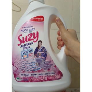 Nước giặt xả Suzy Anh Đào Plus  2,4kg 5in trong 1 Nhật Bản, thành phần hữu cơ, sạch mềm mại an toàn cho bé.