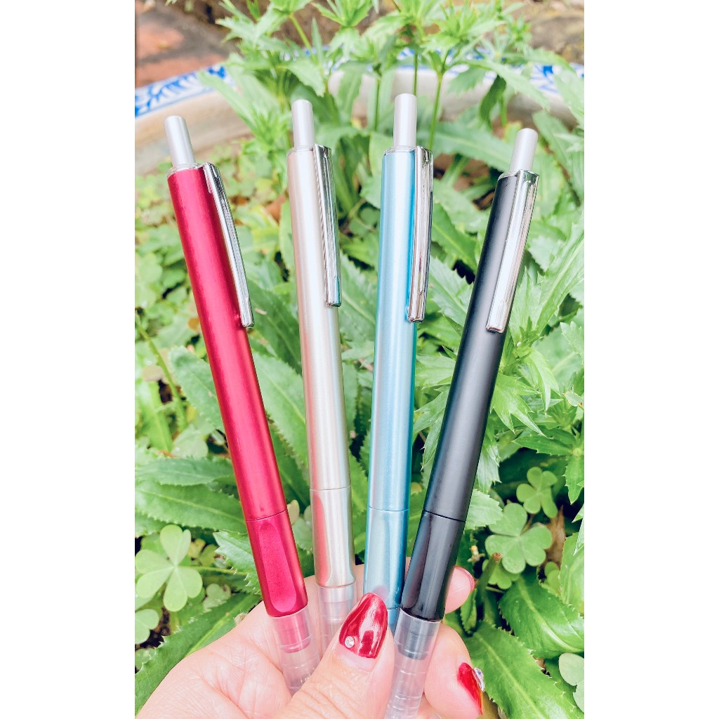 4 Bút máy bấm EF chất liệu ABS .(Tặng 50 ống mực khô 5 màu+pitong hút mực lọ) bút sử dụng cả mực khô