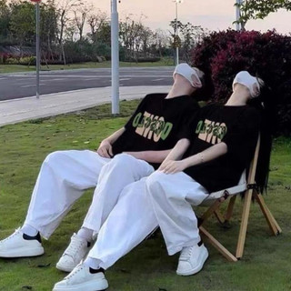 Áo cặp nam nữ, áo phông đôi, áo đôi mặc với người yêu in chữ One desclo ( GIÁ 1 ÁO) phong cách hàn quốc thoáng mát