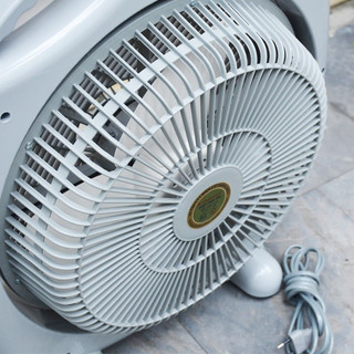 Quạt Hộp Điện Cơ Thống Nhất Vinawin QH-300/350LP Tự Ngắt Khi Đổ, 3 Tốc Độ Gió Siêu Mát, Êm Ái
