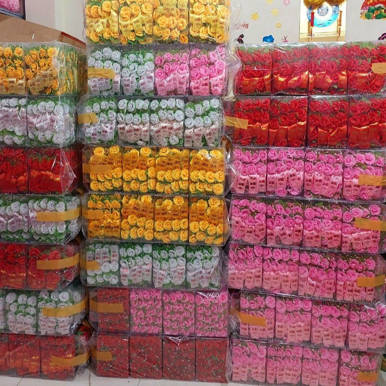 50 HOA CÀI ÁO ĐÁM CƯỚI / VU LAN / LỄ TIỆC - HÀNG CAO CẤP (SẴN GHIM CÀI)