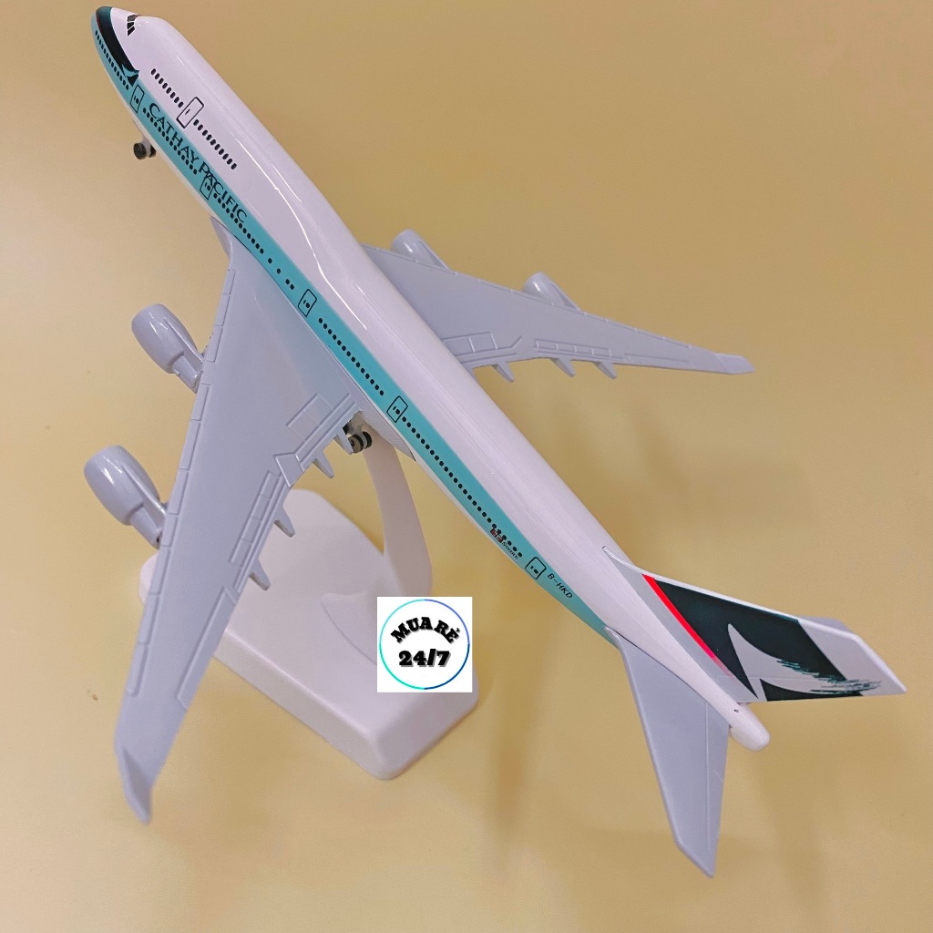 Máy Bay Mô Hình 20CM "Cathay Pacific" Kim Loại Cao Cấp Tỉ Lệ 1:400 Có Bánh Xe + Đế Trưng Bày