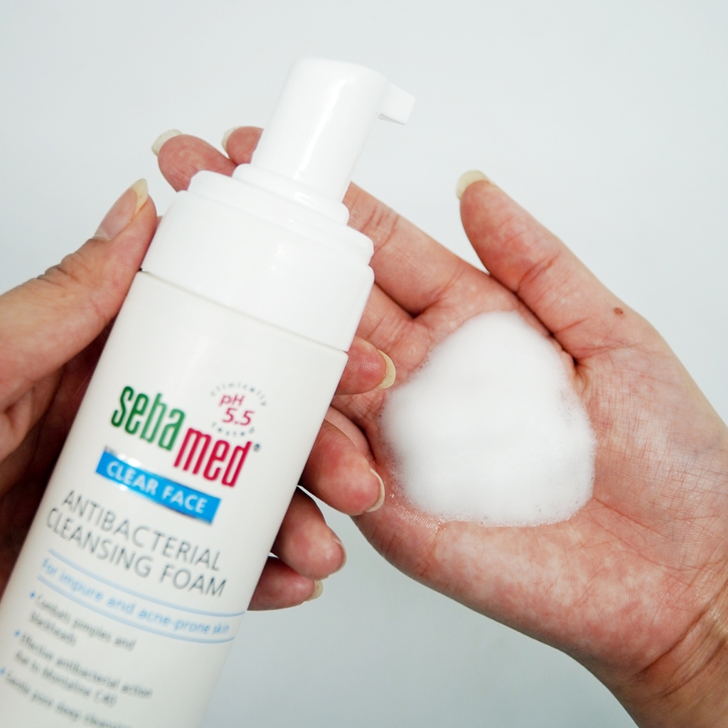 Ảnh Sữa rửa mặt tạo bọt kháng khuẩn giảm mụn Sebamed Antibacterial Cleansing Foam pH5.5 (50ml) 4