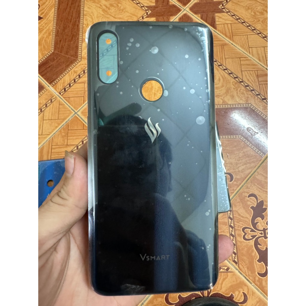 Nắp lưng Vsmart  Star 3 mới
