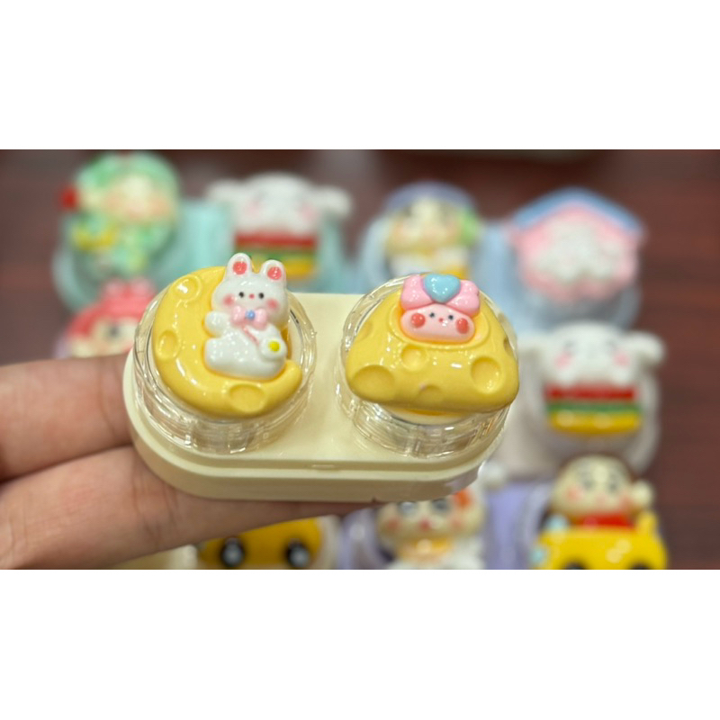 Khay Charm đựng lens Mèo trắng với thỏ kute Muneyes