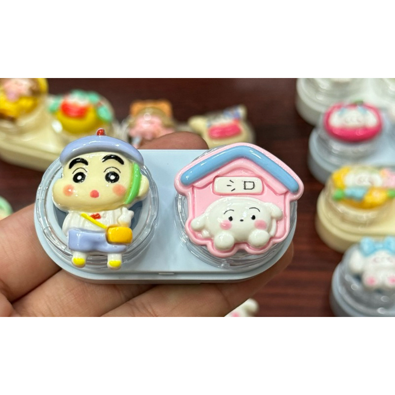 khay Charm đựng lens hoạt hình Shin cậu bé bút chì Muneyes
