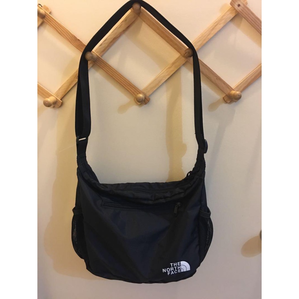 Túi The North Face flyweight shoulder đeo chéo gấp gọn | Shopee Việt Nam