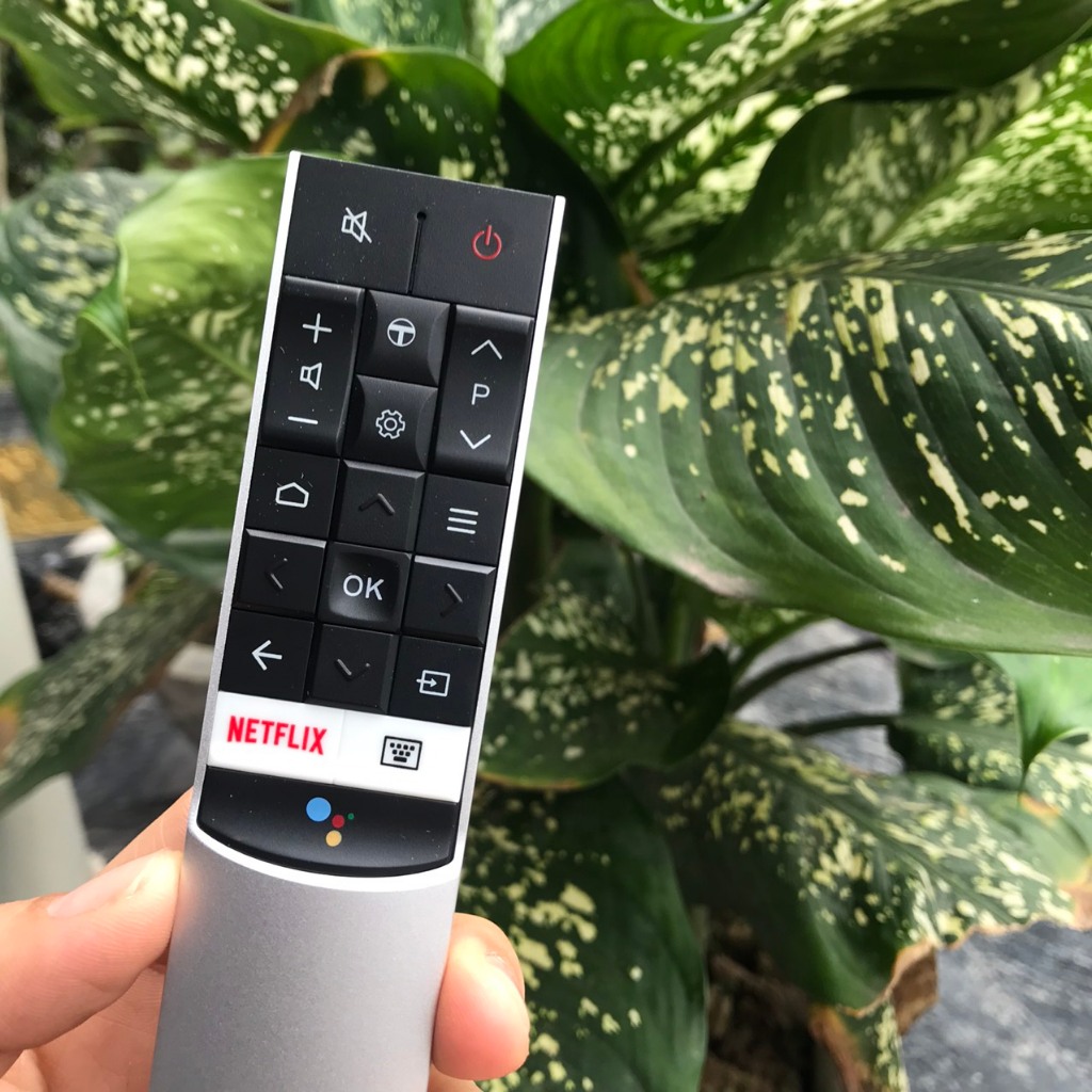 Remote điều khiển tivi TCL giọng nói vỏ nhôm hàng chính hãng theo TV - Tặng kèm pin theo điều khiển