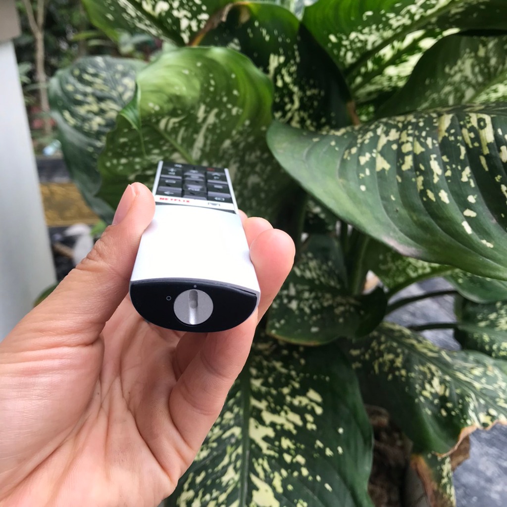 Remote điều khiển tivi TCL giọng nói vỏ nhôm hàng chính hãng theo TV - Tặng kèm pin theo điều khiển