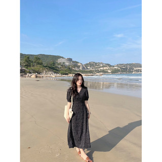 Đầm chấm bi cổ V tay phồng Nabi Dress thiết kế Ma Vie