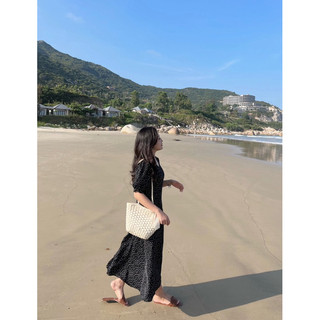 Đầm chấm bi cổ V tay phồng Nabi Dress thiết kế Ma Vie