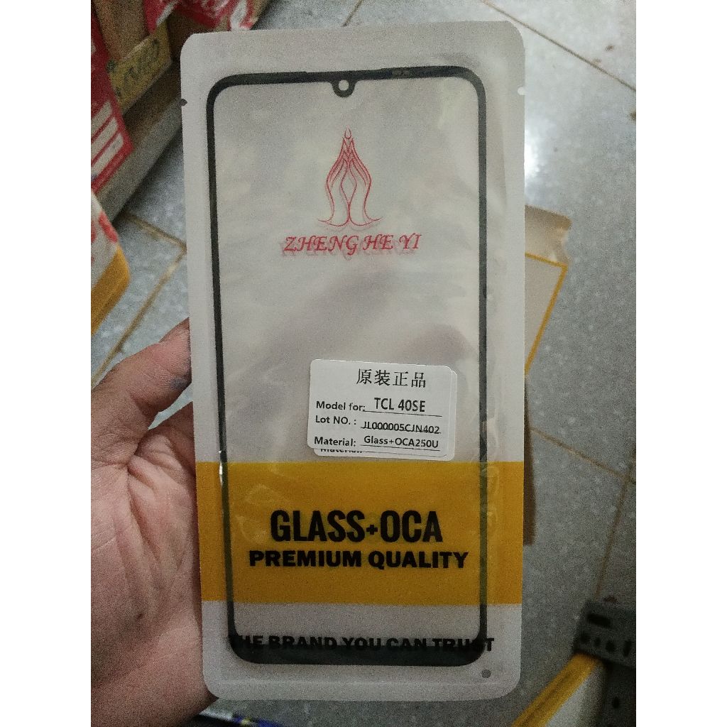 kính TCL 305 ,30 SE / 30E /306/40 se/t509k/t505 liền keo dùng cho thợ ép kính