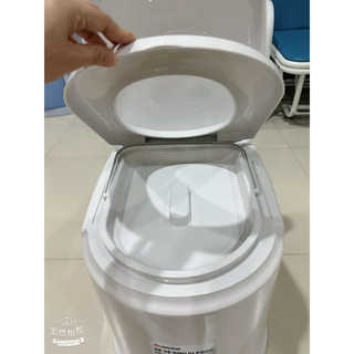 Bồn cầu di động Việt Nhật  tiện lợi cho người già