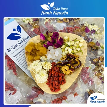 Trà dưỡng nhan 7 vị, trà hoa thảo mộc gồm long nhãn, kỳ tử, táo đỏ, hoa cúc, hoa hồng, hoa nhài,...