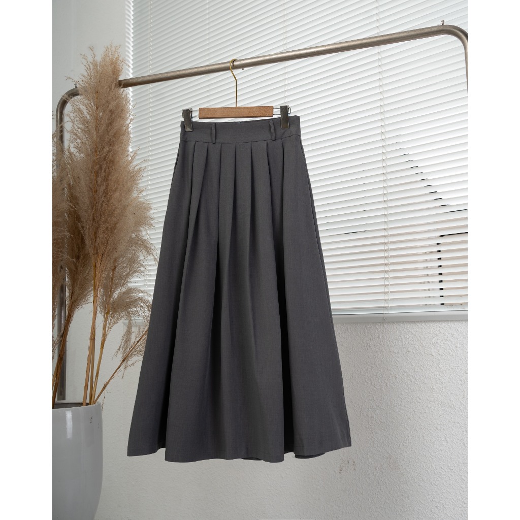 Ảnh Chân váy xòe xếp ly dáng dài 90cm kiều dáng trẻ trung năng động Evalover 1