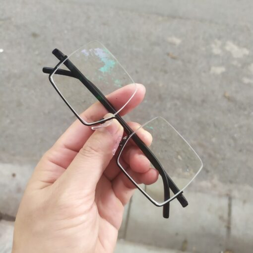 Kính cận chơi bida vk82