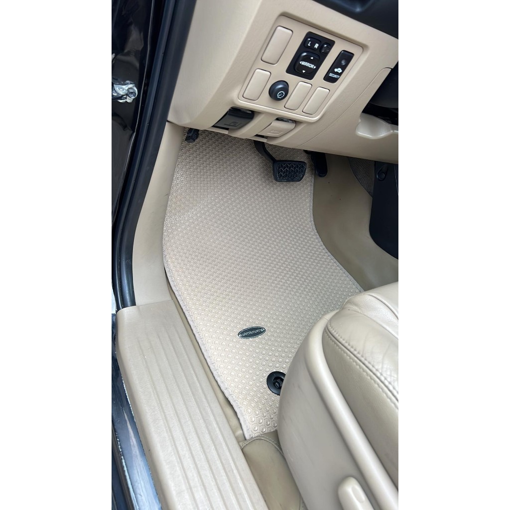 Thảm lót ô tô KATA cho xe Toyota Fortuner (2006 - 2016) - Khít với sàn, Chống trơn, Không mùi, Không ẩm mốc