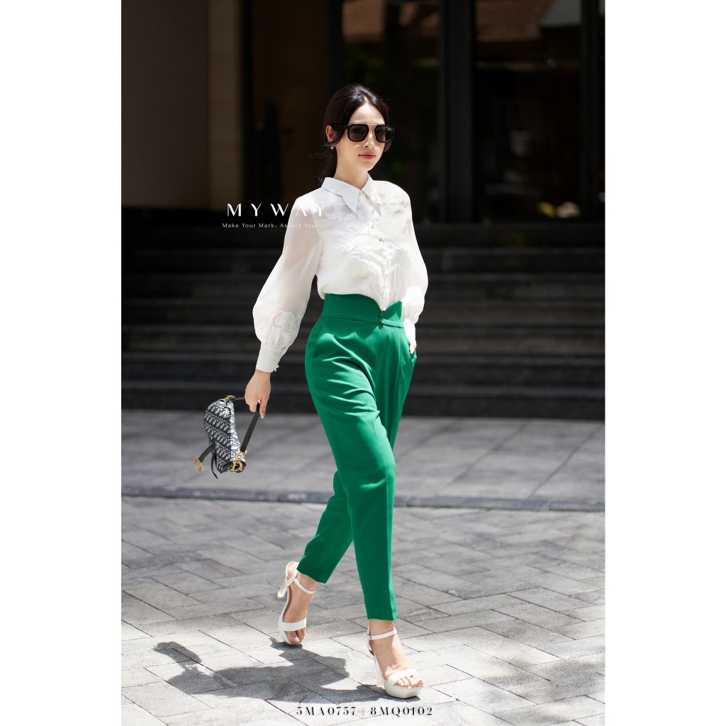 Ảnh Quần Tây Nữ MY WAY Dáng Baggy Đai Cắt Chữ V Cách Điệu Độc Đáo 8MQ0102 3