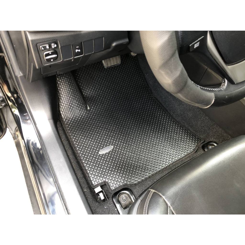Thảm Lót Sàn Ô Tô Toyota Altis (2014 - 2021) – Khít với sàn xe, Chống trơn, Không mùi, Không ẩm mốc