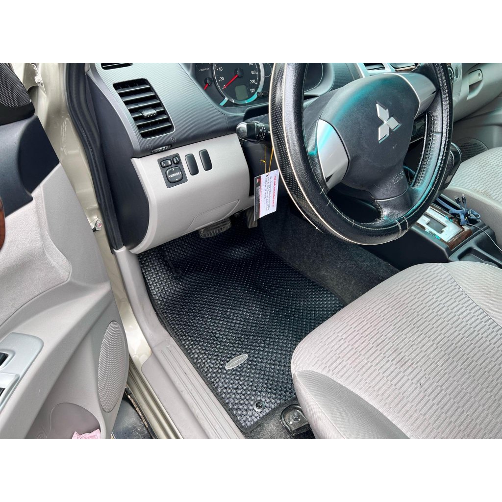 Thảm lót ô tô KATA cho xe Mitsubishi Pajero Sport (2016-2021) - Khít với sàn, Chống trơn, Không mùi, Không ẩm mốc