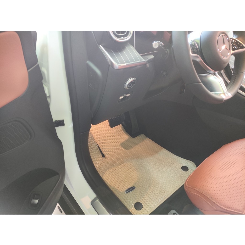 Thảm lót ô tô KATA cho xe Mercedes Benz GLC (2023-2025) (hoàn toàn mới) – Khít với sàn, Chống trơn, Không ẩm mốc