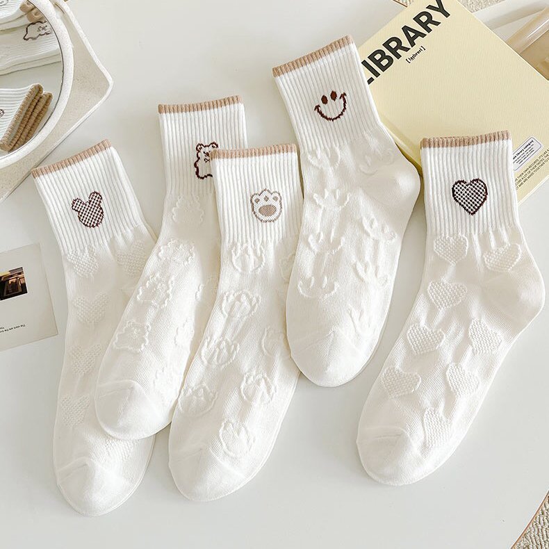 Tất vứ nữ màu trắng set 5 đôi cổ cao họa tiết thêu tinh tế, chất liệu cotton co giãn thoáng khí - Ekiu Shop