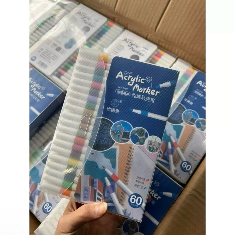 Bộ 60 màu acrylic marker chống nước lên màu chuẩn vẽ trên vải, giấy, giày… (   hot)
