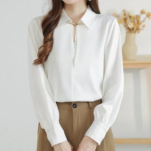 Áo Sơ Mi Nữ Công Sở ,Sơ Mi Cài Tag Dáng Basic Chất liệu trượt hàn - SM05