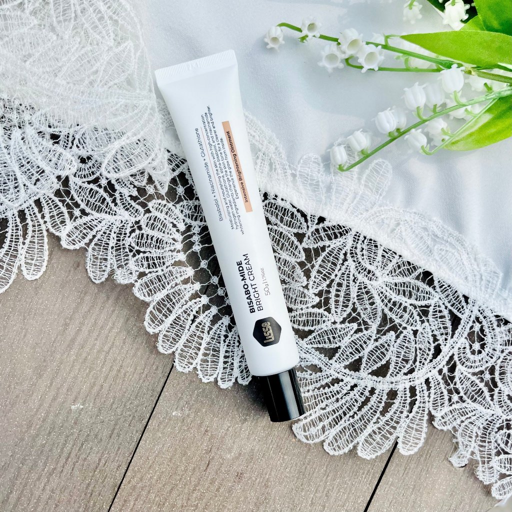 Cao Trắng Da Lisse hỗ trợ cấp ẩm, làm sạch sâu, dưỡng da trắng sáng, tuýp 50g