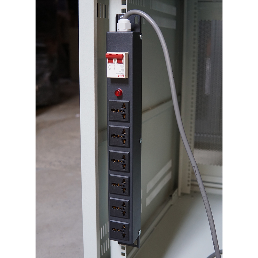 Ổ cắm điện, Thanh Nguồn PDU Rack 6 Cổng đa năng có CB 19inh 