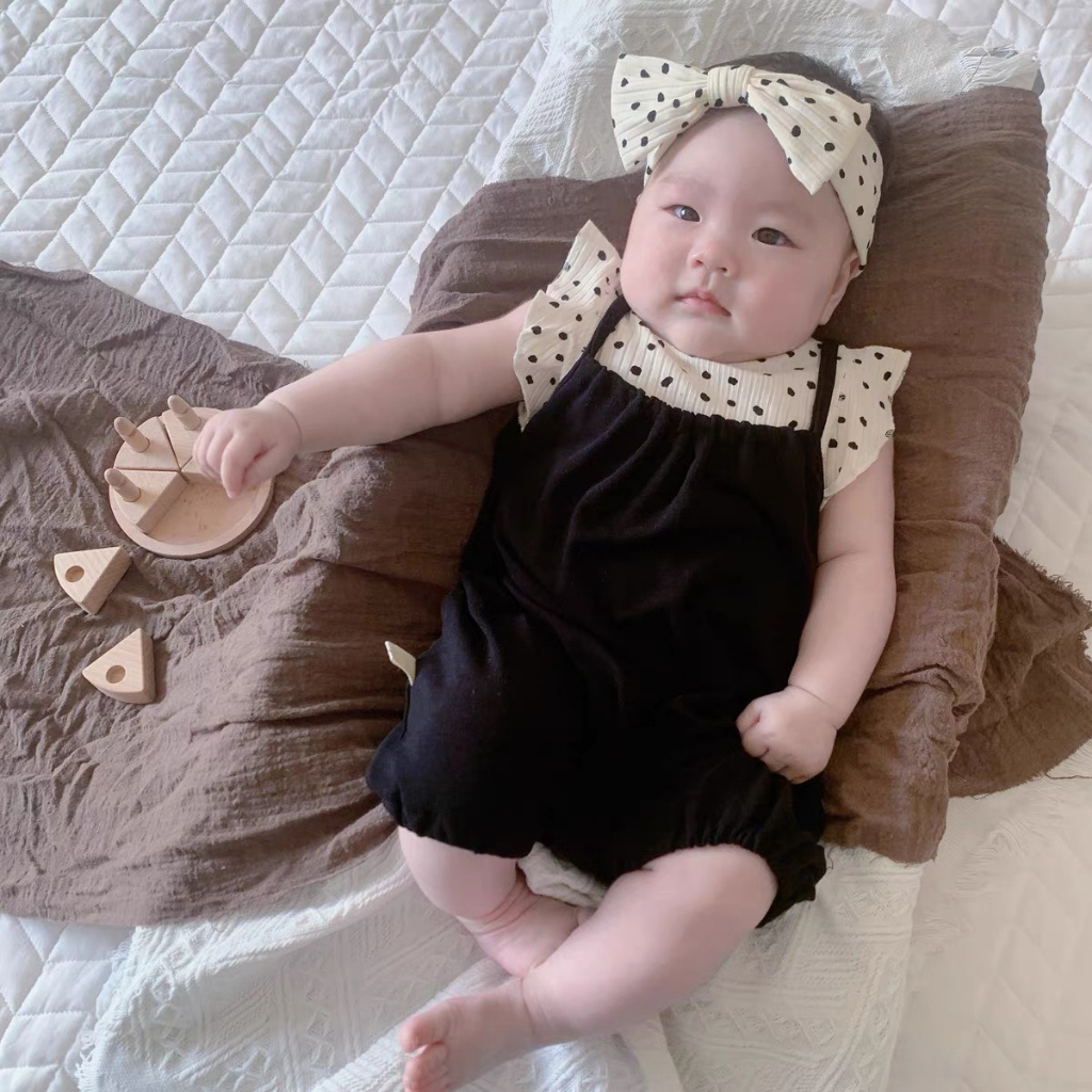 (HÀNG CÓ SẴN )  Yếm chấm bi kèm áo có tặng nơ buộc đầu, tặng tất trắng cho bé 5-13kg