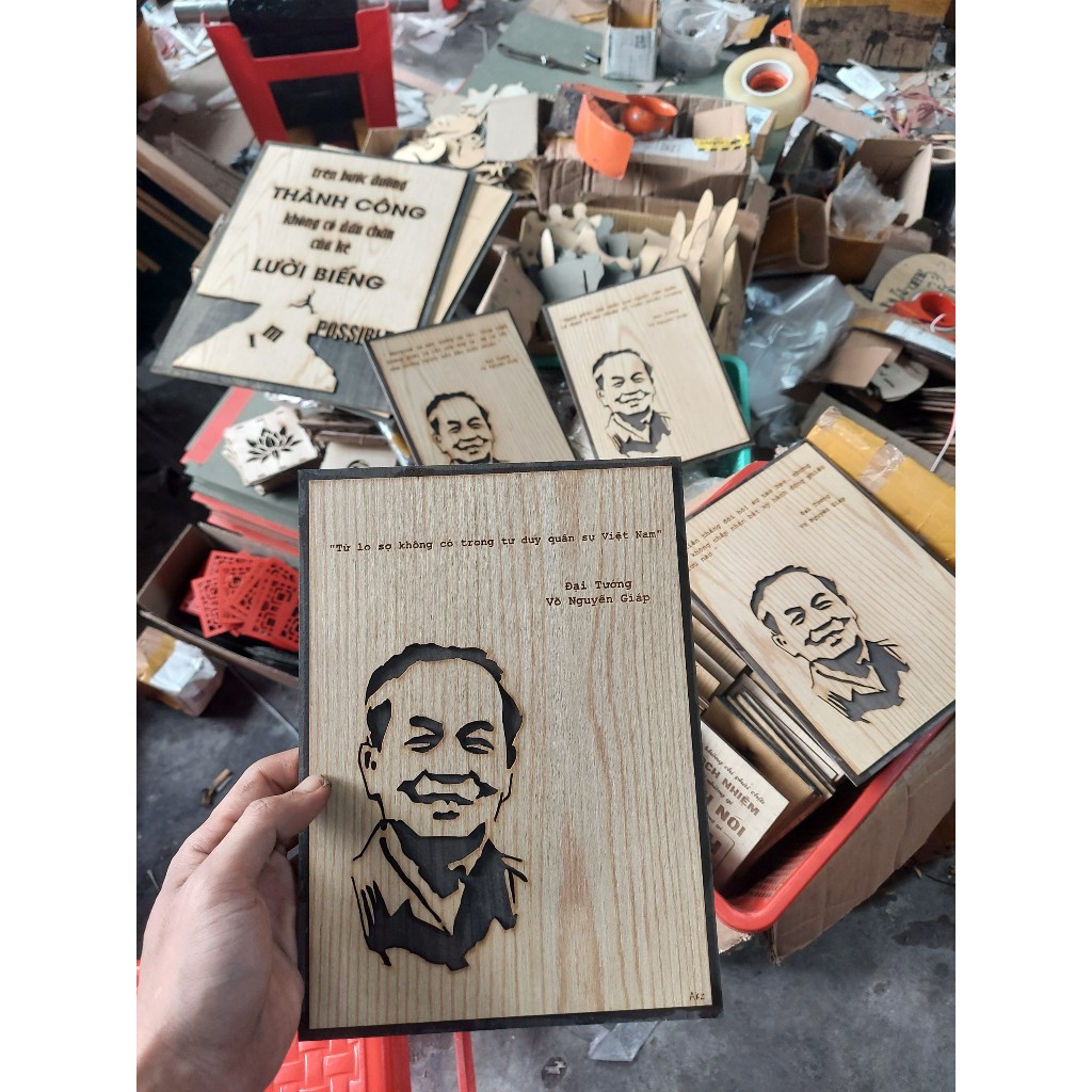 Tranh Gỗ Câu Nói  của Đại  Tướng Võ Nguyên Giáp