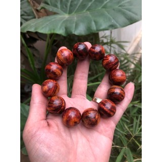 Sưa đỏ Bắc Bộ Vòng tay hàng kỹ đẹp May Mắn Tài Lộc Bình An giá Xưởng