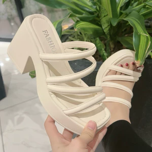 Dép xuồng quai dây da bản ngang chắc chắn mã 2323 da mềm cao 8,5cm