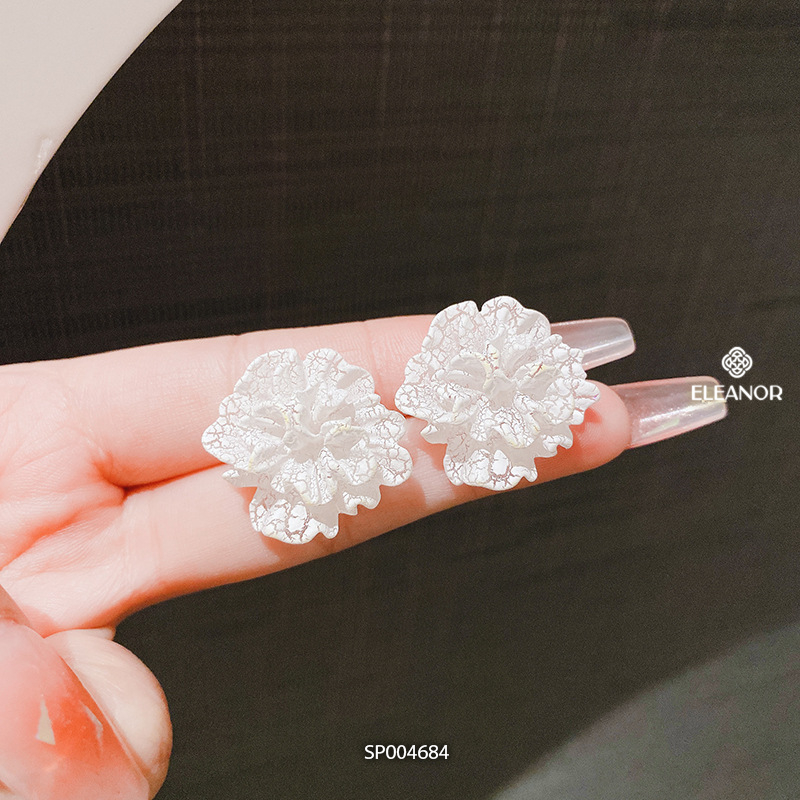 Bông tai nữ chuôi bạc 925 Eleanor Accessories hình hoa khuyên tai cô dâu phụ kiện trang sức 4684