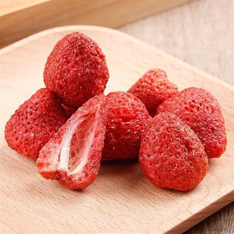DÂU TÂY SẤY THĂNG HOA , DÂU SẤY GIÒN SIZE VIP NHẤT NGUYÊN TRÁI THƯỢNG HẠNG . MinhNhiHealthy KHÔNG ĐƯỜNG