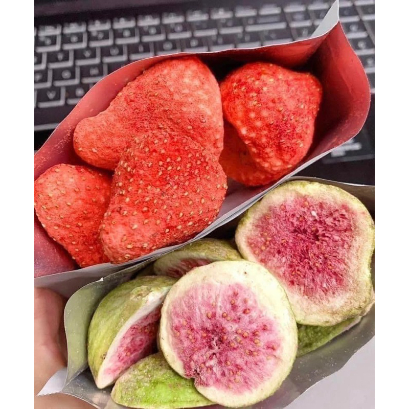 DÂU TÂY SẤY THĂNG HOA , DÂU SẤY GIÒN SIZE VIP NHẤT NGUYÊN TRÁI THƯỢNG HẠNG . MinhNhiHealthy KHÔNG ĐƯỜNG