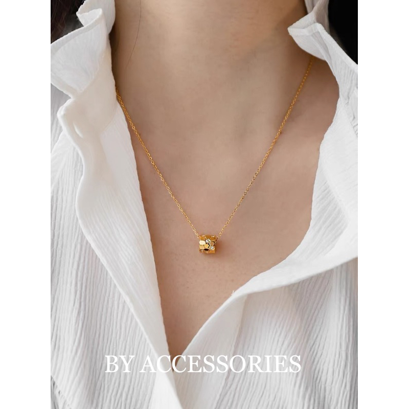 Dây chuyền nữ unisex titan kiểu xích mảnh phối mặt trụ hình tổ ong lục giác đính đá trắng lấp lánh không gỉ