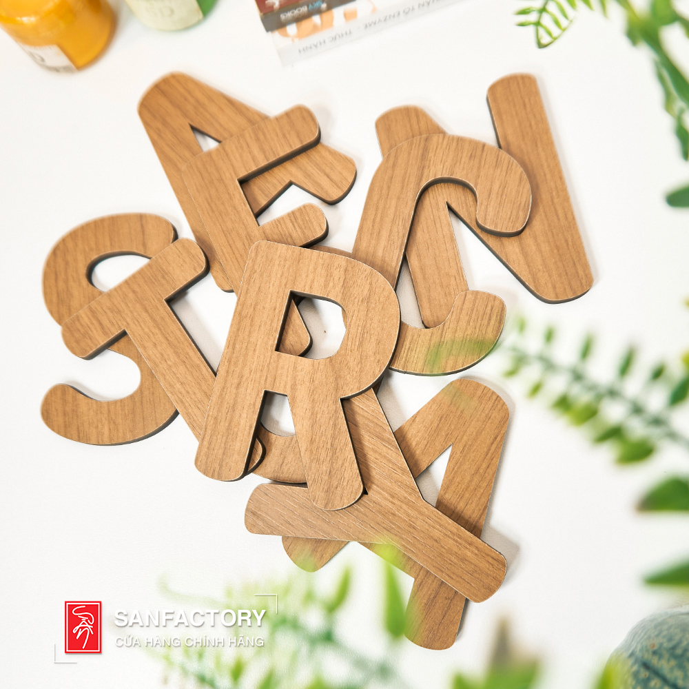 Chữ gỗ 3D trang trí dán tường, có sẵn keo dán kích thước chữ cao 10cm