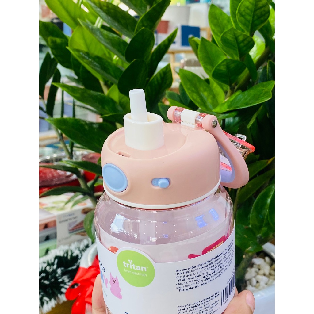 Bình nước Kita Gummy dung tích 700ml có ống hút, quai cầm tiện lợi