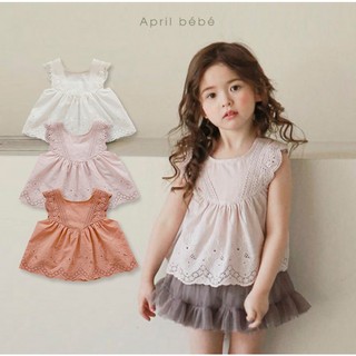 𝐀𝐩𝐫𝐢𝐥 𝐛𝐞́𝐛𝐞́ - Strawberry Áo bé gái linen mùa hè sát nách ren thêu hoạ tiết vintage