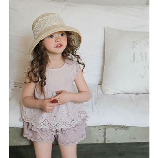 𝐀𝐩𝐫𝐢𝐥 𝐛𝐞́𝐛𝐞́ - Strawberry Áo bé gái linen mùa hè sát nách ren thêu hoạ tiết vintage
