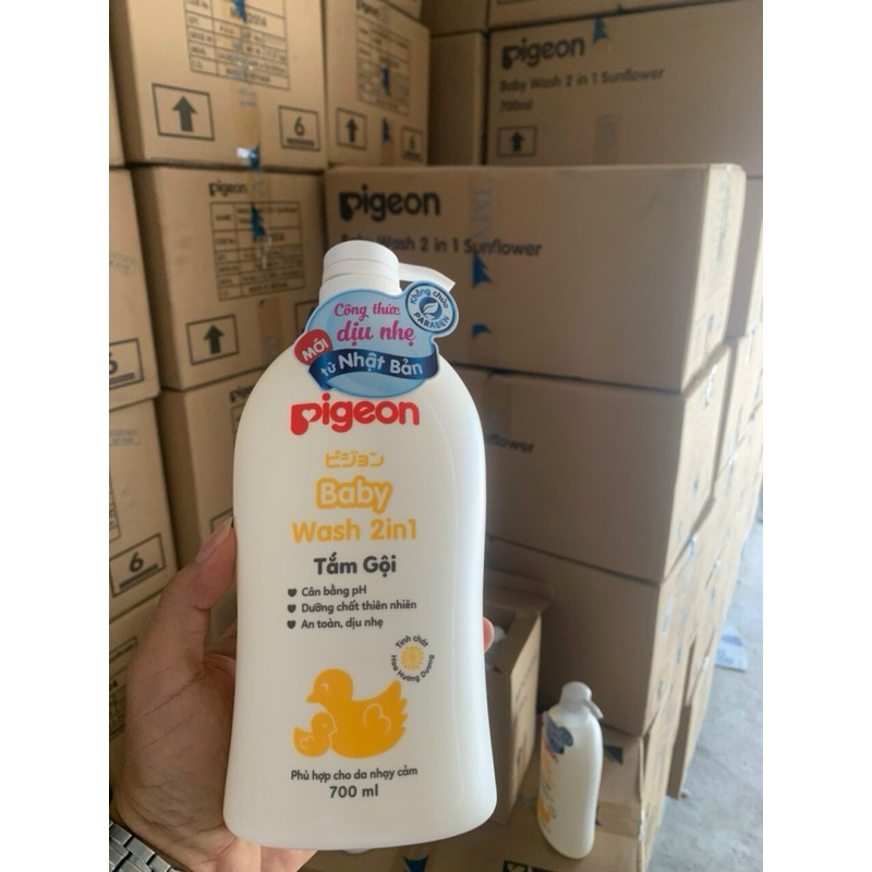 sữa tắm gội Pigeon cho bé hương hướng dương 2in1 700ml